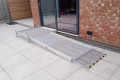 Modular wheelchair ramp with turning platform 