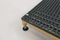 Adjustable platform with feet 