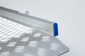 Curved rest on connection and safety edges 