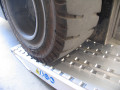 Milled surface loading ramps 