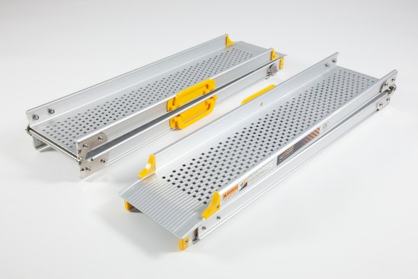 Pair of folded telescopic combi ramps 
