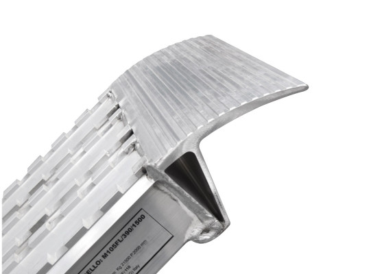 Aluminium loading ramps rest on connection 