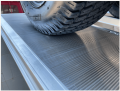Anti-slip ramp surface 