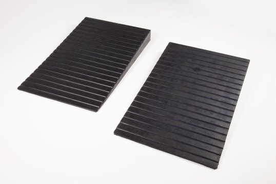 1x Pair Rubber Threshold Ramp 100mm high and 500mm wide each