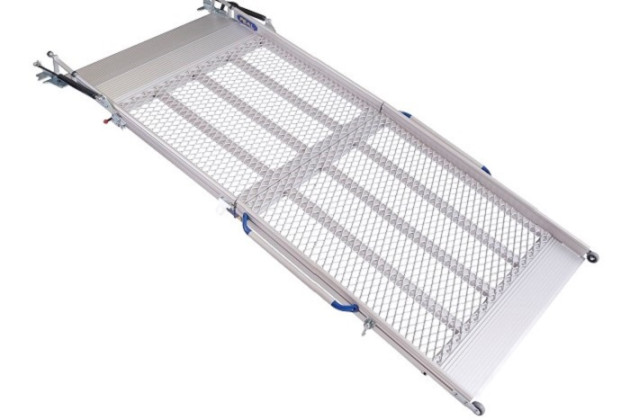 Fixed van ramp extended 