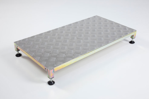 Aluminium half step 