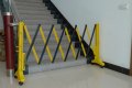 Portable safety barrier 