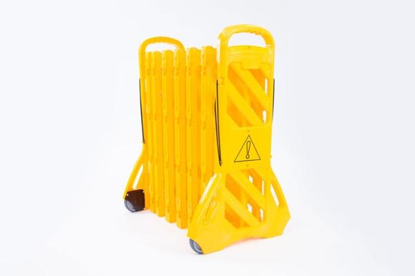 Plastic Expandable Safety Barrier on Wheels (Expands to 3.9m)