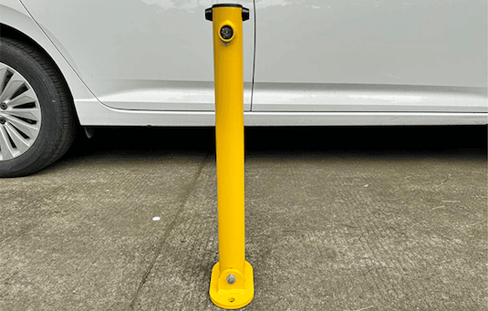 Yellow folding parking bollard 